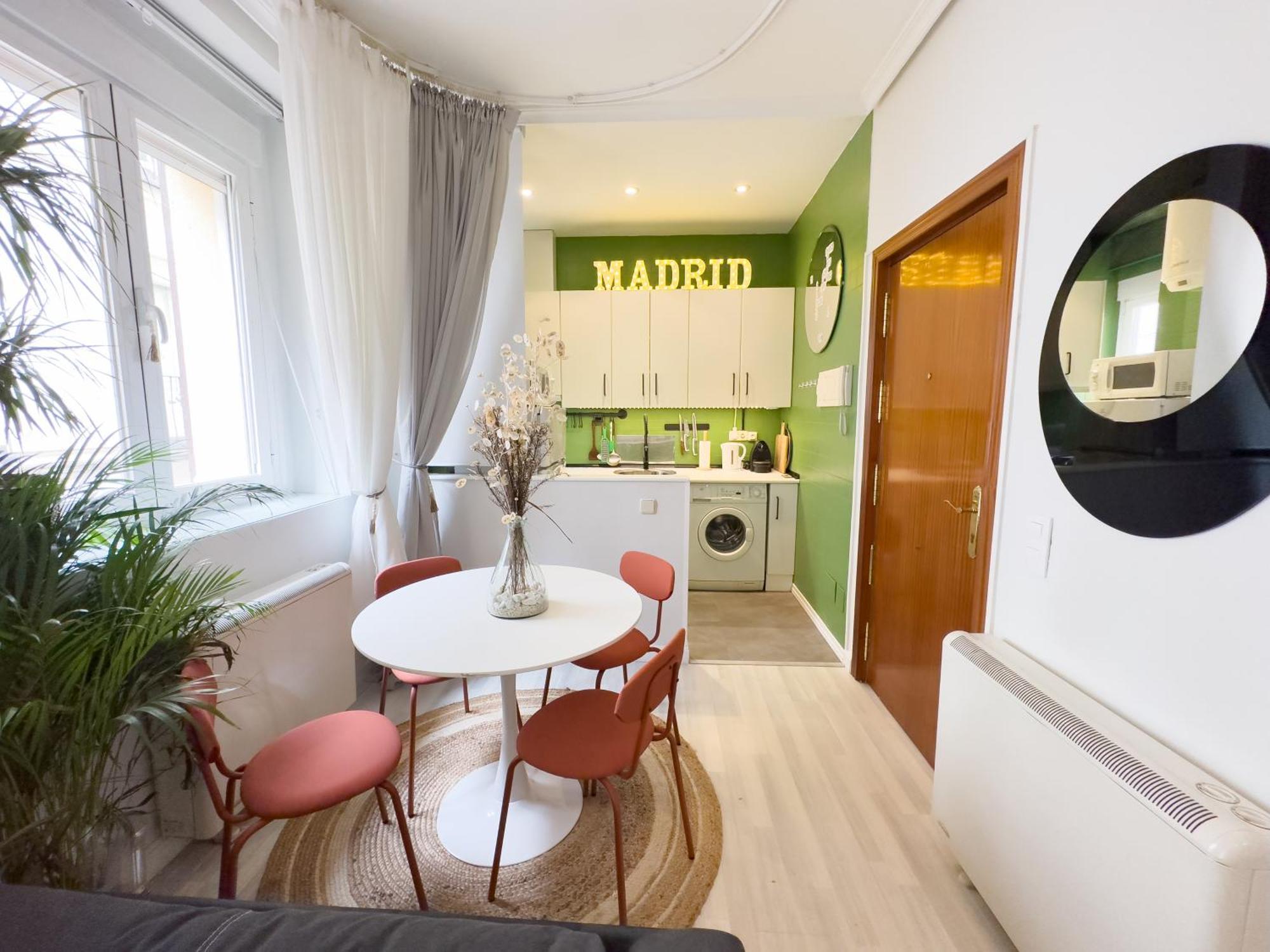 Disfruta Del Barrio De Las Letras Madrid Eksteriør bilde