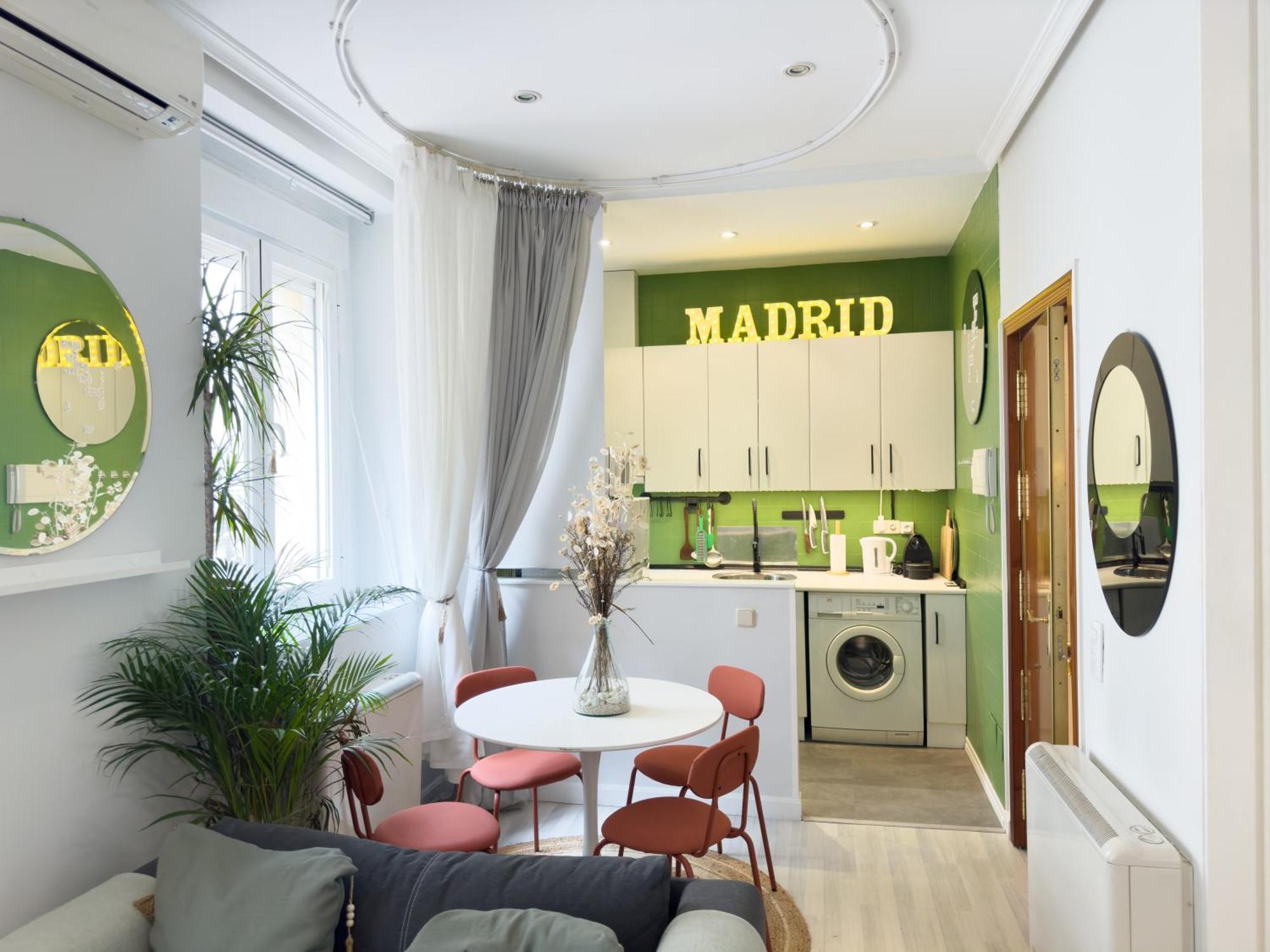 Disfruta Del Barrio De Las Letras Madrid Eksteriør bilde
